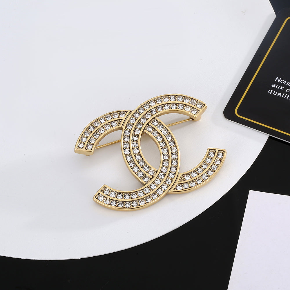 18K  Chanel Diamond Brooch