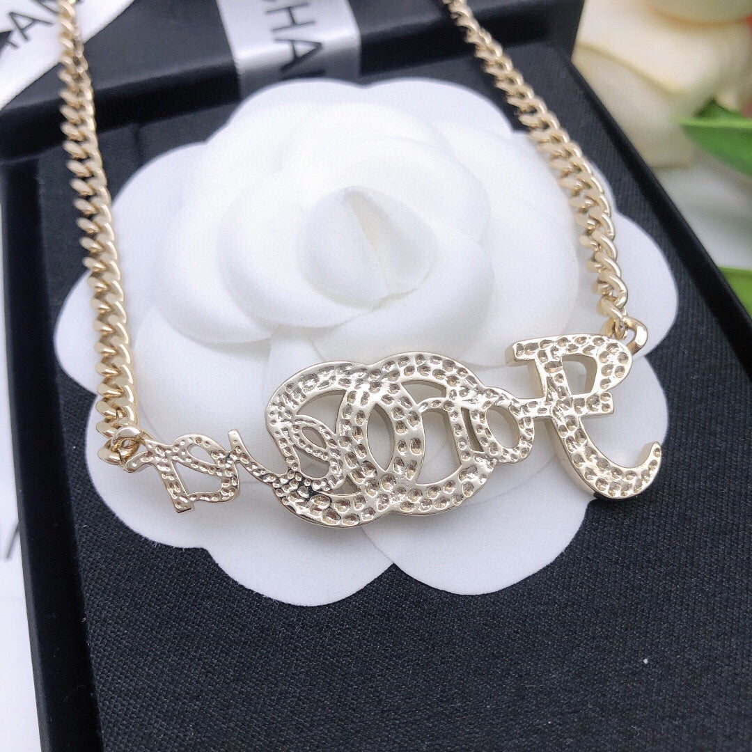18K  Chanel Forever Necklace