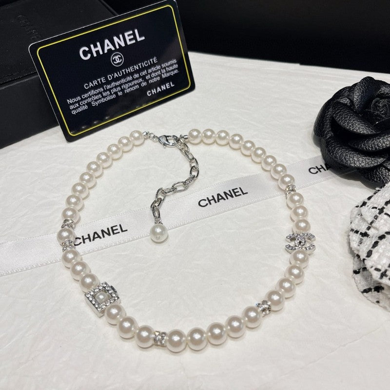 18K  Chanel Pearl Necklace